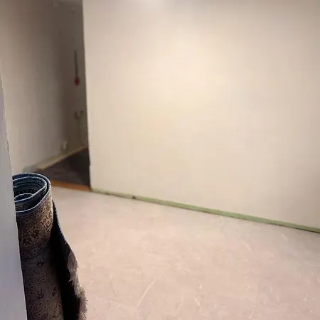 Lägenhet Cozy Private House With Free Parking *