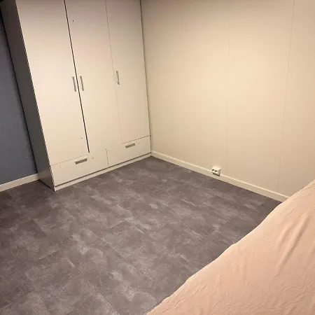 Cozy Private House With Free Parking *