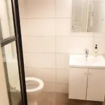 Apartment Cozy Private House With Free Parking