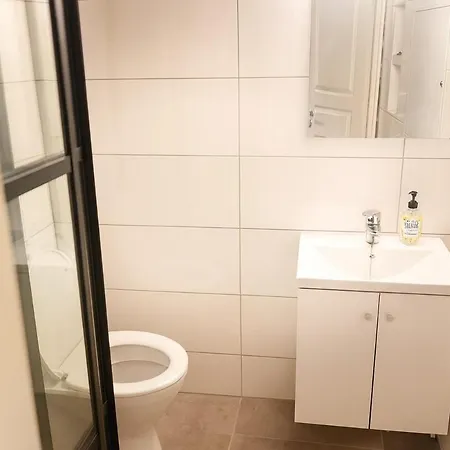 Апартаменты Cozy Private House With Free Parking